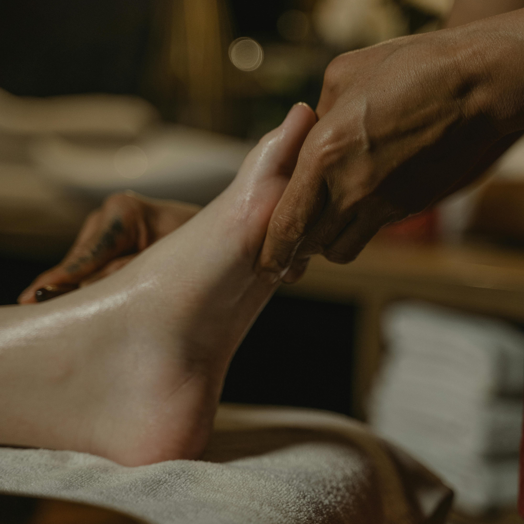 Soin des pieds avec massage et soin des talons à l'institut Bulle de Douceur